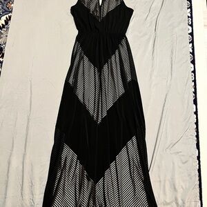 Apt. 9 Black and White Chevron Maxi Dress